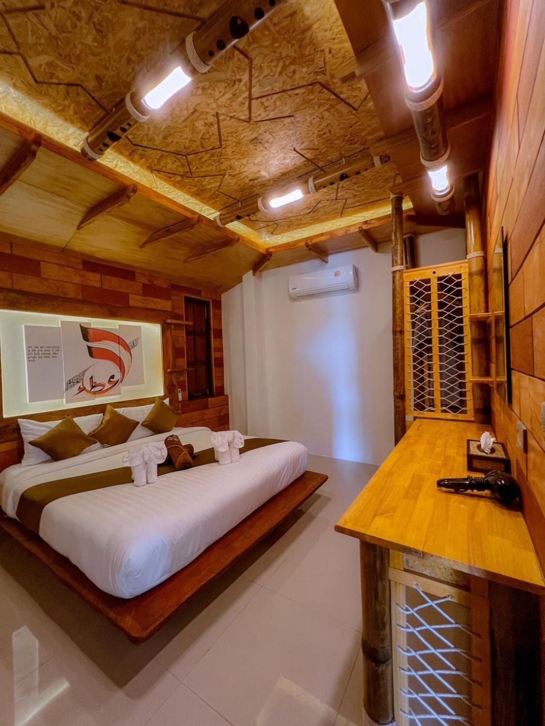 Puteri Lanta Family Villas Koh Lanta Room photo