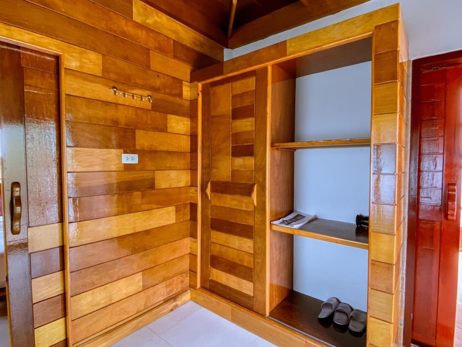 Puteri Lanta Family Villas Koh Lanta Room photo