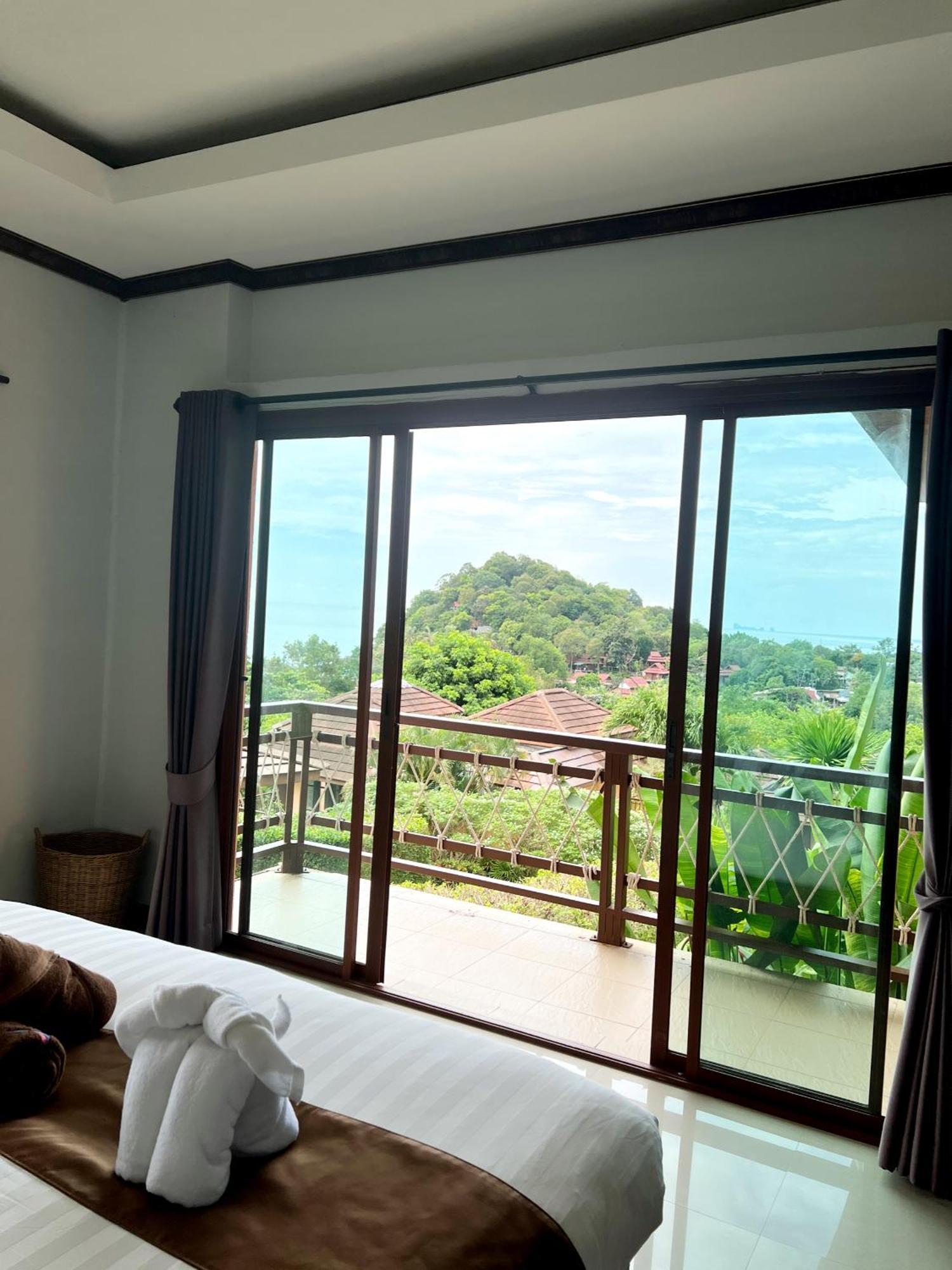Puteri Lanta Family Villas Koh Lanta Exterior photo